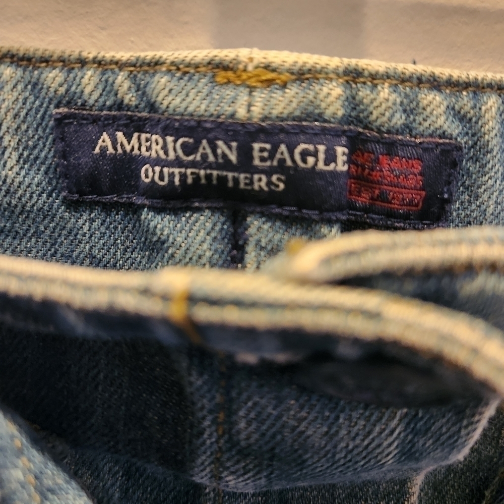 American Eagle denim mini skirt sz 4 y2k belted, Button Front, woven pockets - Picture 5 of 8
